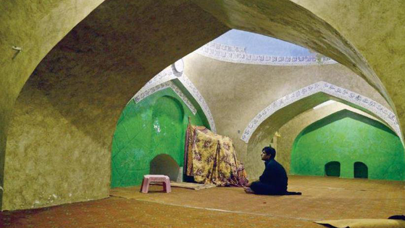ÐаÑÑинки по запÑоÑÑ âSinkingâ Mughal-era mosque attracts visitors